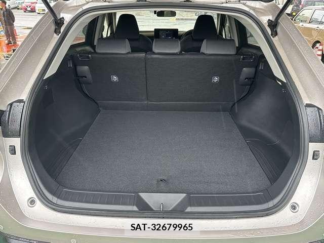 Toyota HARRIER 2022-12 8218220-11