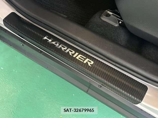 Toyota HARRIER 2022-12 8218220-5