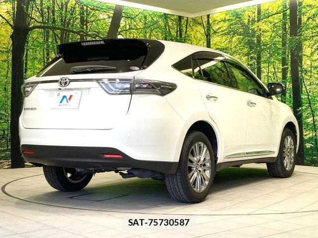 Toyota HARRIER 2015-12 8218317-16