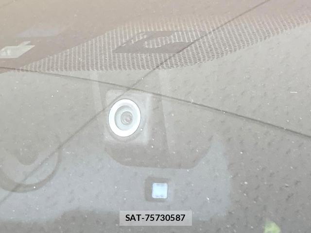 Toyota HARRIER 2015-12 8218317-5