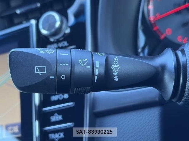 Toyota HARRIER 2015-10 8218512-16