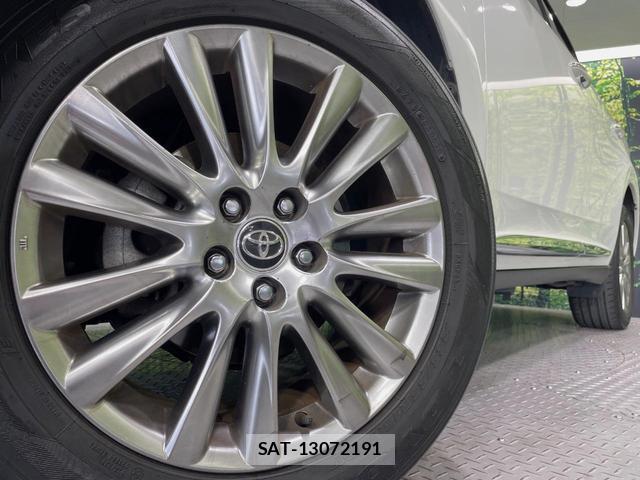 Toyota HARRIER 2015-01 8218523-12