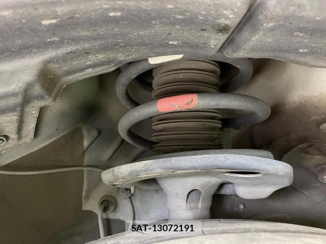 Toyota HARRIER 2015-01 8218523-19