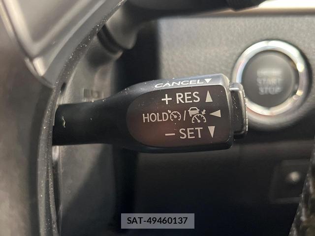 Toyota HARRIER 2018-03 8219195-4