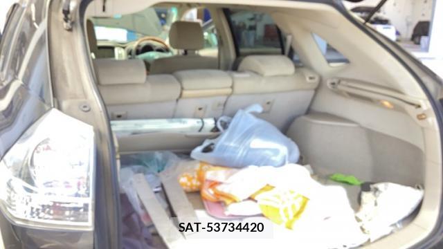 Toyota HARRIER 2004-06 8219649-3