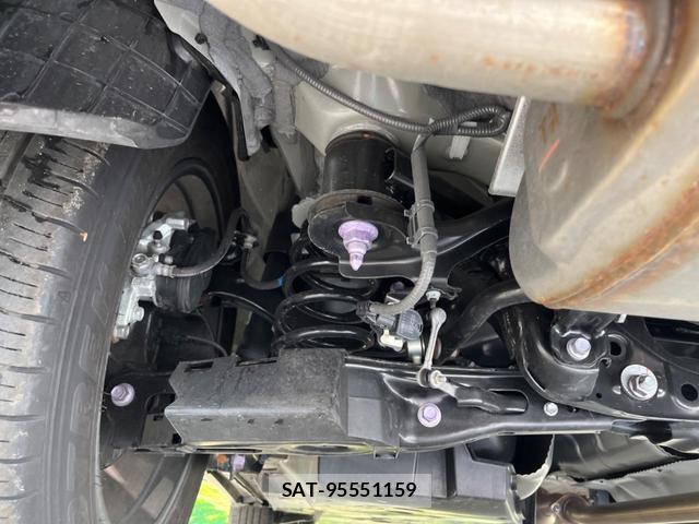 Toyota HARRIER 2025-05 8219708-19