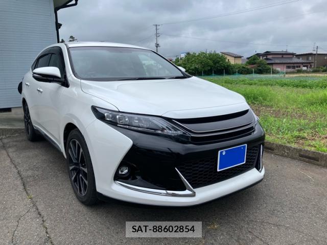Toyota HARRIER 2017-02 8219805-0