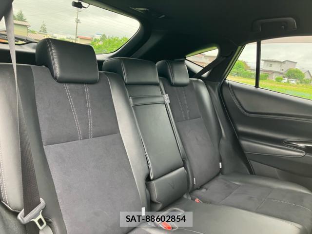 Toyota HARRIER 2017-02 8219805-19