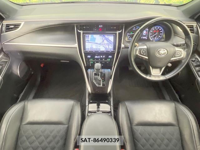 Toyota HARRIER 2018-01 8220115-1