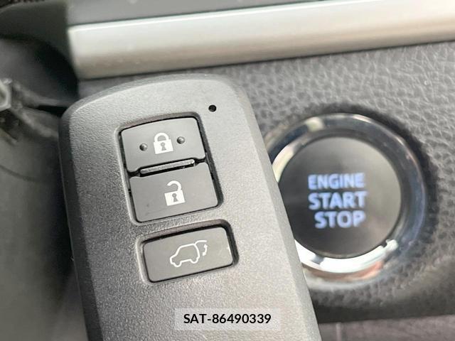 Toyota HARRIER 2018-01 8220115-6
