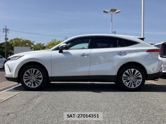 Toyota HARRIER 2023-07 8220140-1