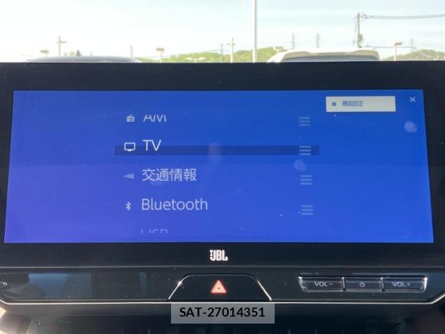 Toyota HARRIER 2023-07 8220140-9