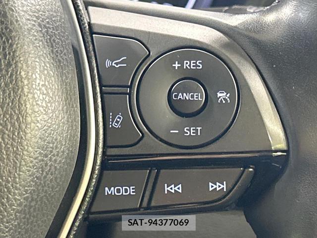 Toyota HARRIER 2021-02 8220270-5