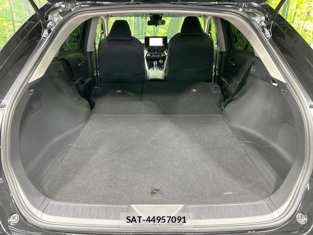 Toyota HARRIER 2023-06 8220288-9