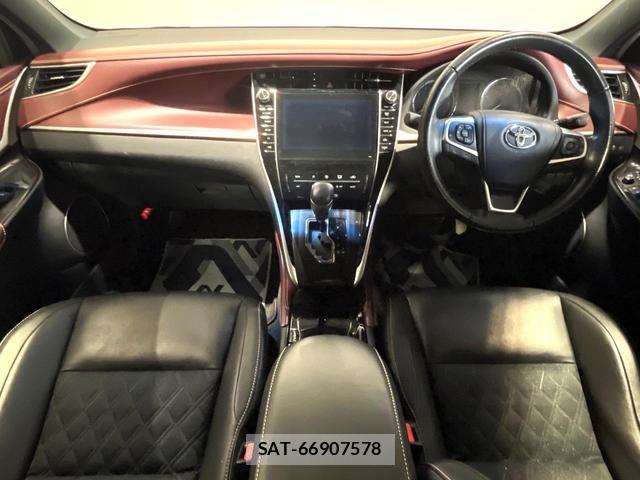 Toyota HARRIER 2017-08 8220396-1