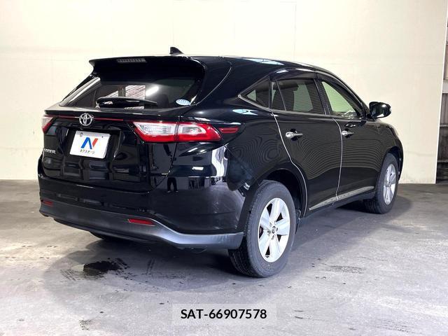 Toyota HARRIER 2017-08 8220396-19