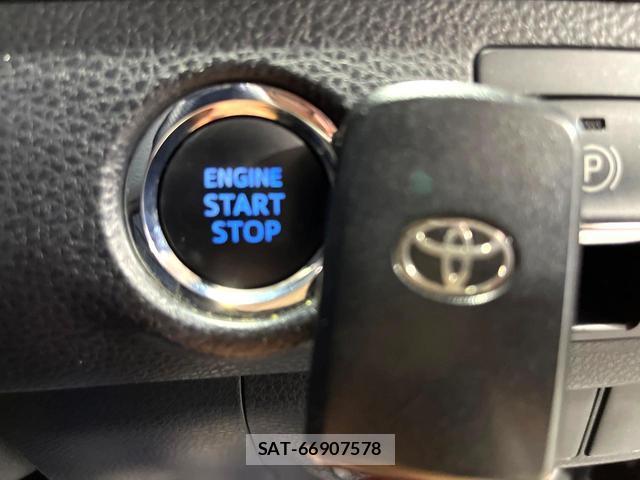 Toyota HARRIER 2017-08 8220396-4