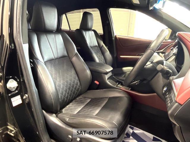 Toyota HARRIER 2017-08 8220396-9