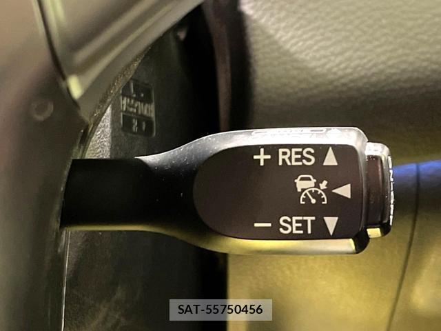 Toyota HARRIER 2014-02 8220535-7