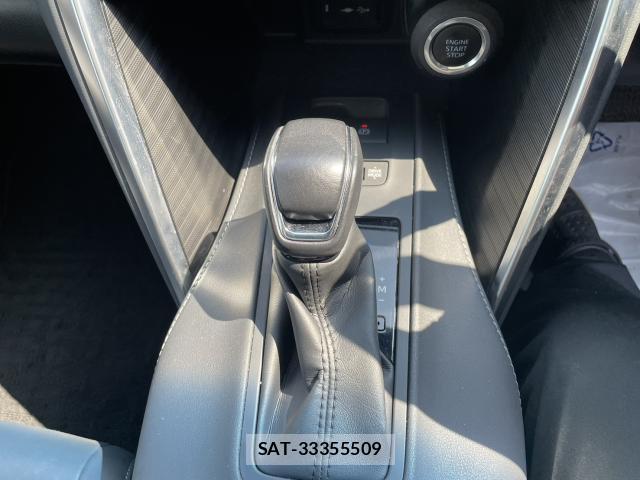 Toyota HARRIER 2022-07 8220998-15