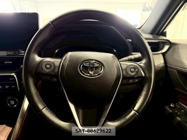 Toyota HARRIER 2023-07 8221074-4