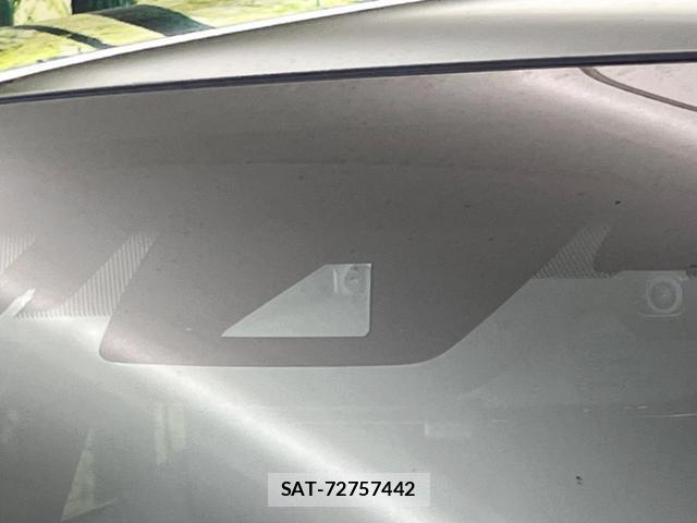 Toyota HARRIER 2020-08 8221379-5
