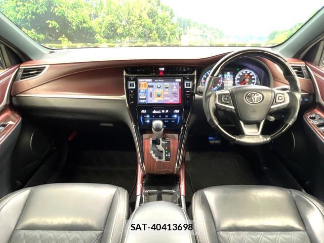 Toyota HARRIER 2016-01 8221614-1