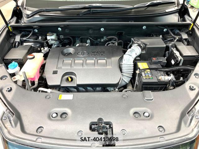 Toyota HARRIER 2016-01 8221614-17