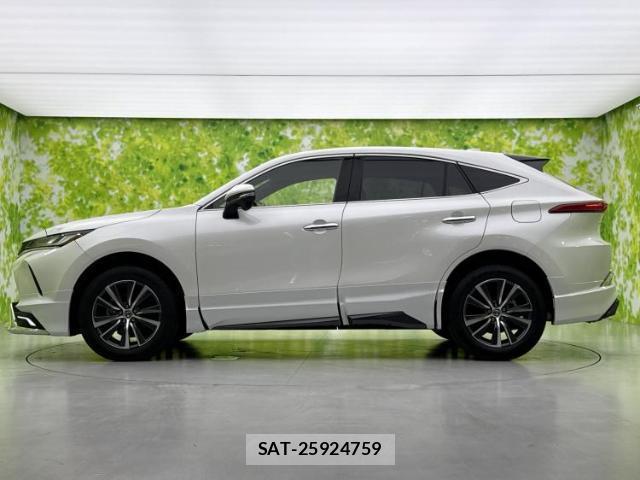 Toyota HARRIER 2022-08 8221625-1