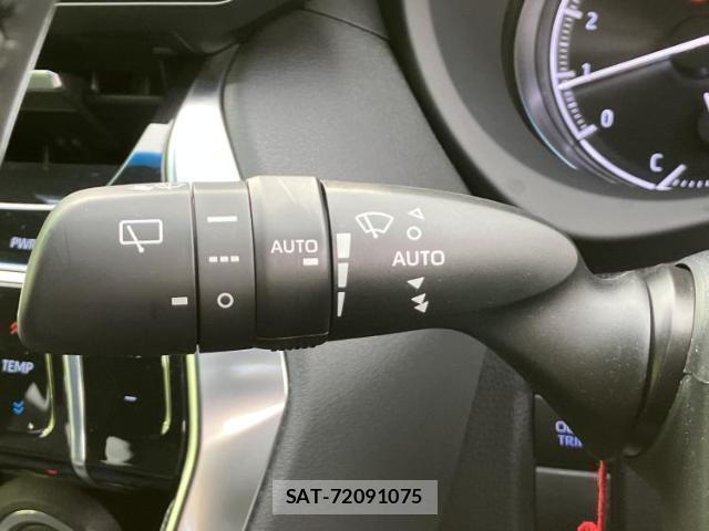 Toyota HARRIER 2022-04 8221819-16