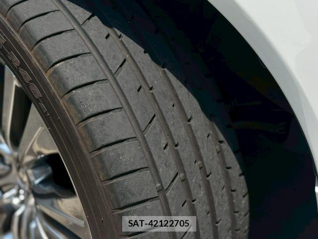 Toyota HARRIER 2024-04 8222953-5