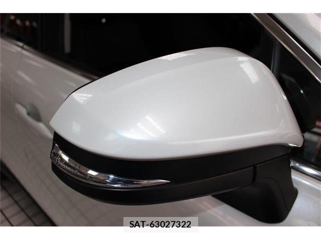 Toyota HARRIER 2023-06 8223095-16