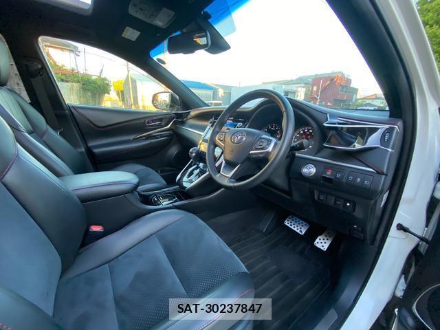 Toyota HARRIER 2017-07 8223441-14