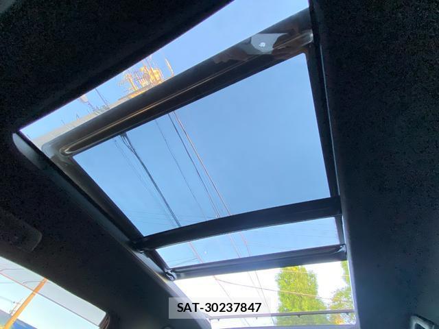 Toyota HARRIER 2017-07 8223441-3
