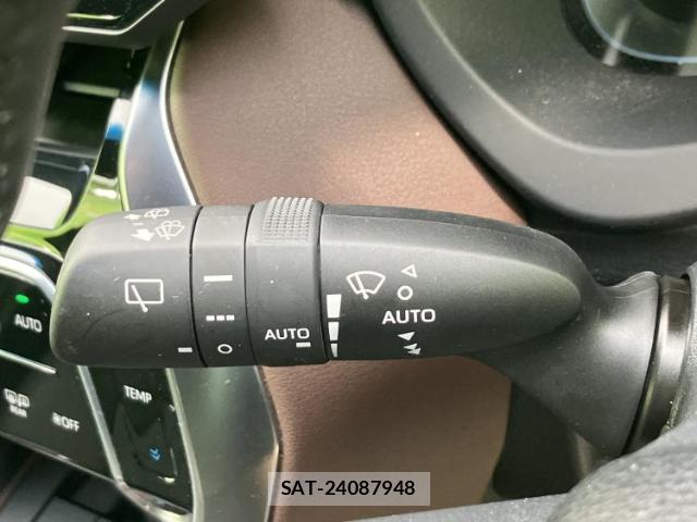 Toyota HARRIER 2023-12 8223448-16