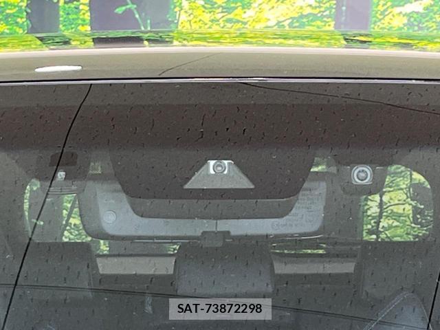 Toyota HARRIER 2020-09 8223515-4
