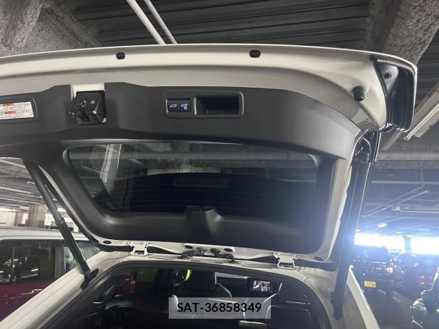 Toyota HARRIER 2022-06 8223673-13