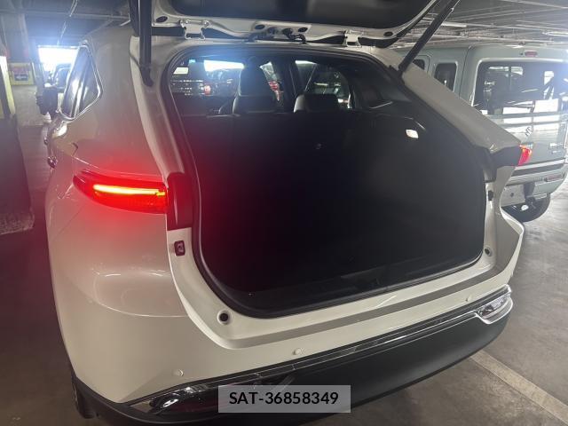 Toyota HARRIER 2022-06 8223673-14