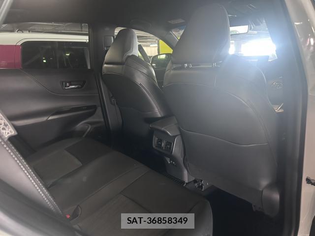 Toyota HARRIER 2022-06 8223673-8