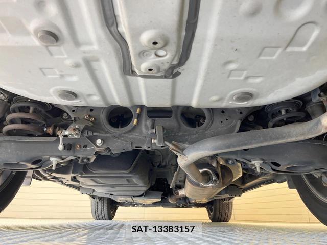 Toyota HARRIER 2016-06 8223990-18