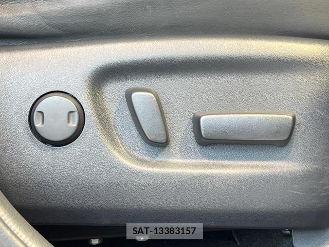 Toyota HARRIER 2016-06 8223990-6