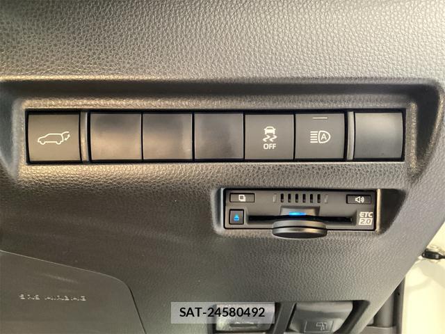 Toyota HARRIER 2021-06 8224524-10