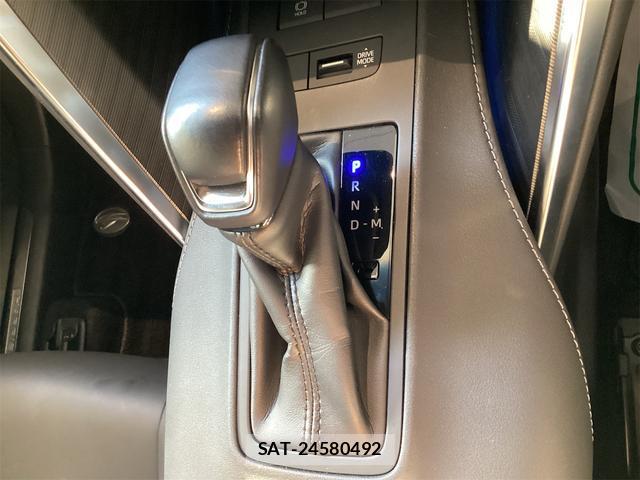 Toyota HARRIER 2021-06 8224524-5