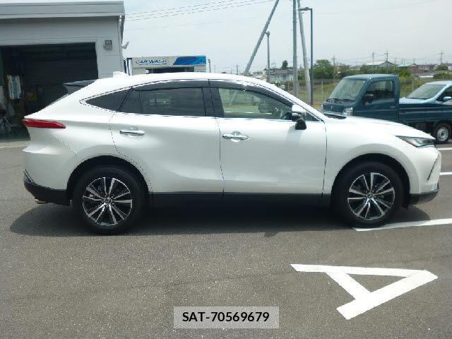 Toyota HARRIER 2022-09 8224829-5