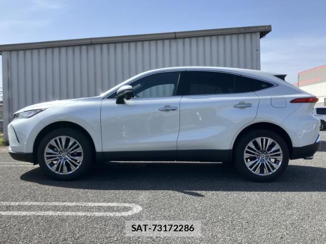 Toyota HARRIER 2025-01 8225218-1