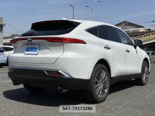 Toyota HARRIER 2025-01 8225218-2