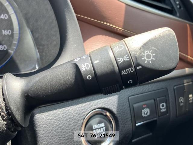Toyota HARRIER 2017-11 8225523-15