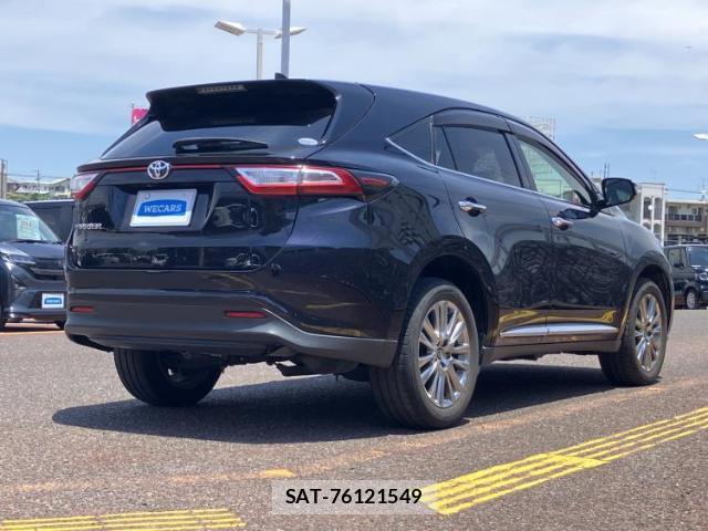 Toyota HARRIER 2017-11 8225523-2