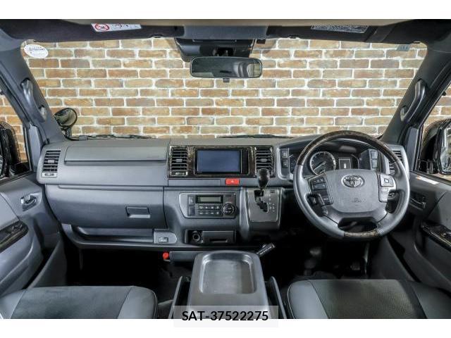 Toyota HIACE VAN 2021-10 8216131-10