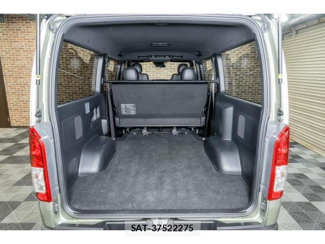 Toyota HIACE VAN 2021-10 8216131-14